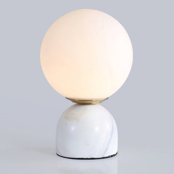 Dirella - Lampada da tavolo sferica in marmo contemporanea