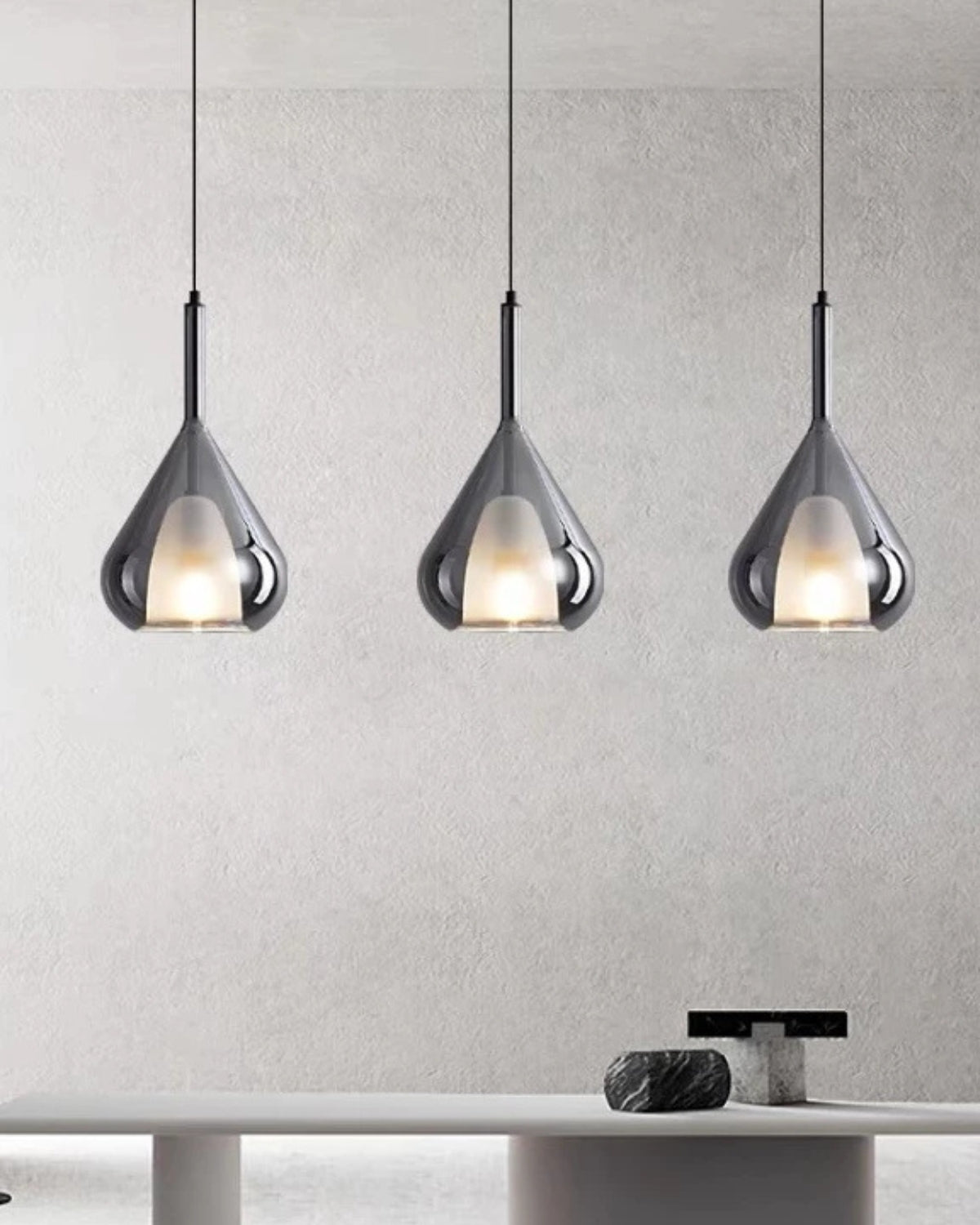 Orvalen - Kugleformet Lysende Vedhængslampe