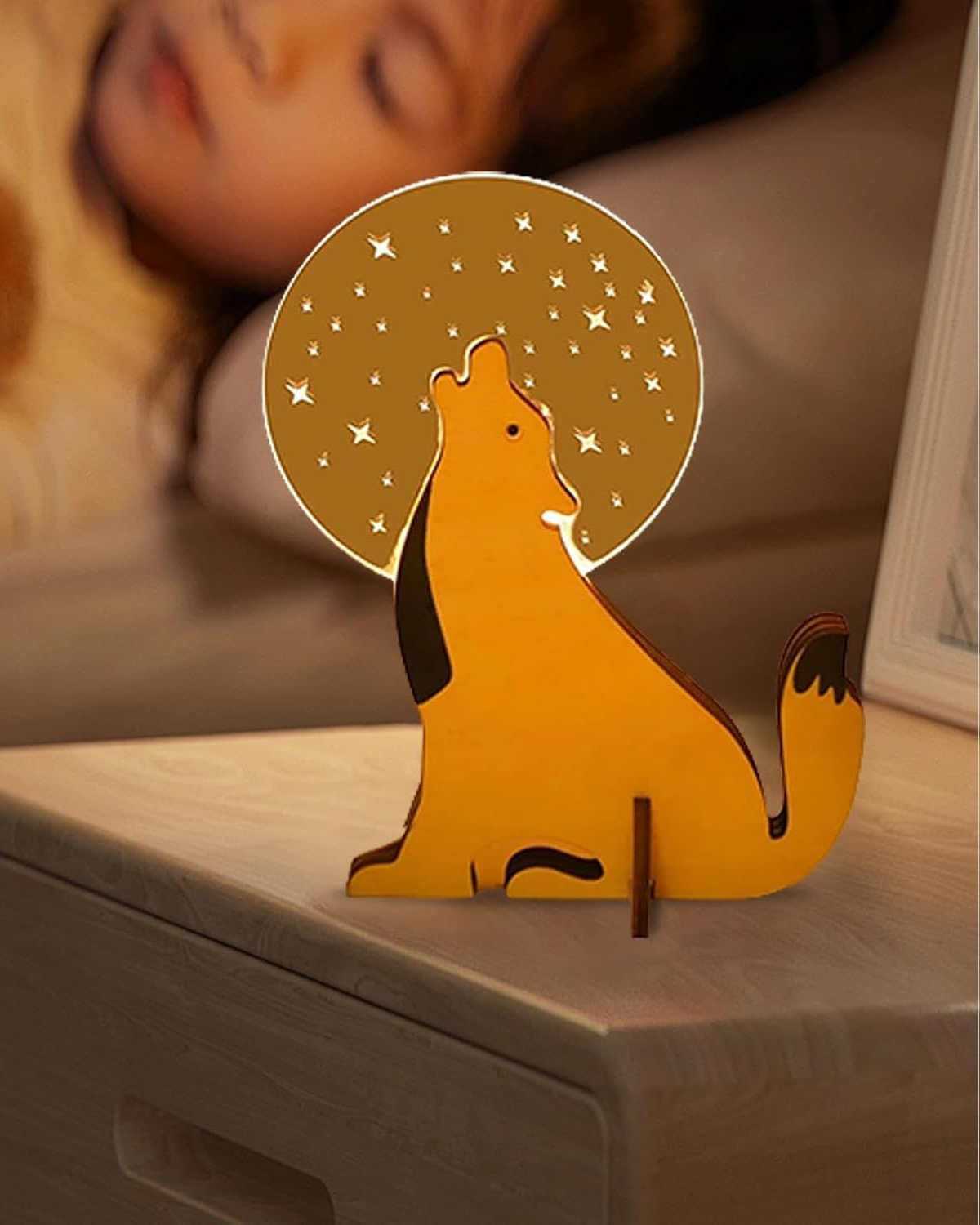 Toucaryn – Lámpara de Mesa USB Inspirada en la Naturaleza con Luz Cálida y Diseño Ecológico de Madera de Abedul