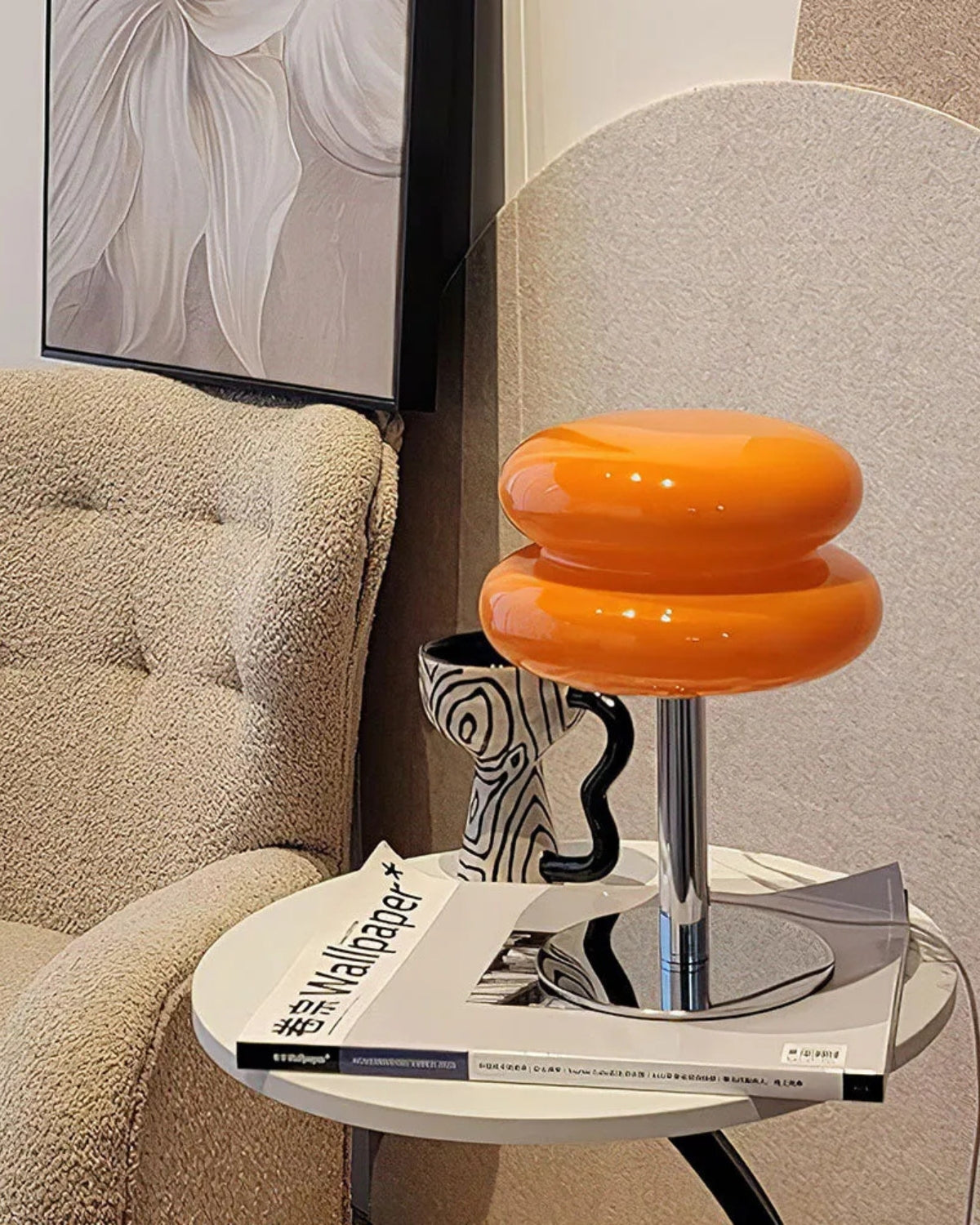 Haluvien – Elegantní stolní lampa z kovu a skla pro útulnou a stylovou atmosféru