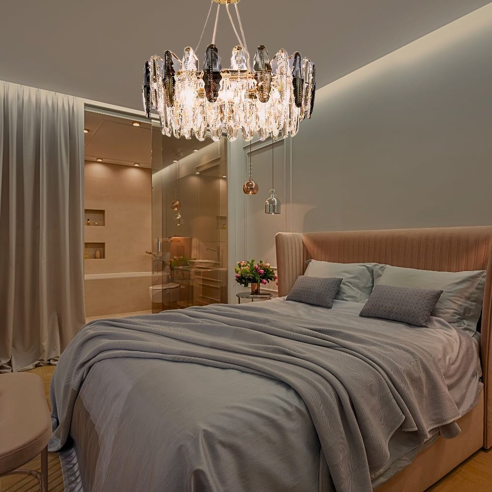 Aurelienne – Nordic Crystal Leaf Chandelier