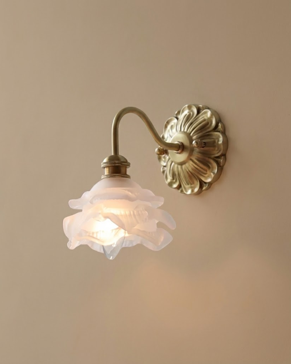 Papirelle - Le Papillon Inspireret Væglampe