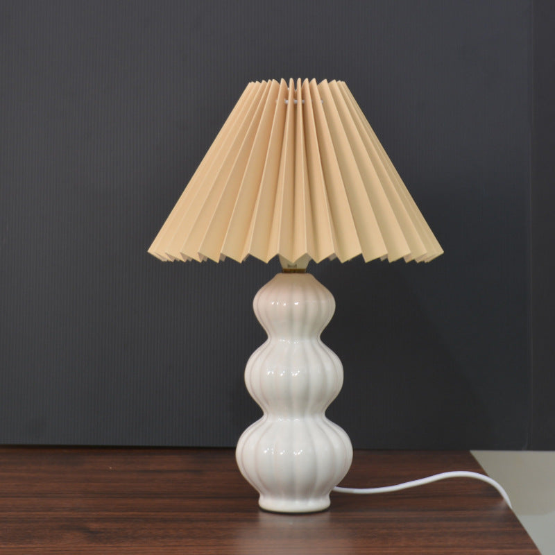 Maerith - Retro Korean Style Pleated Skirt Table Lamp