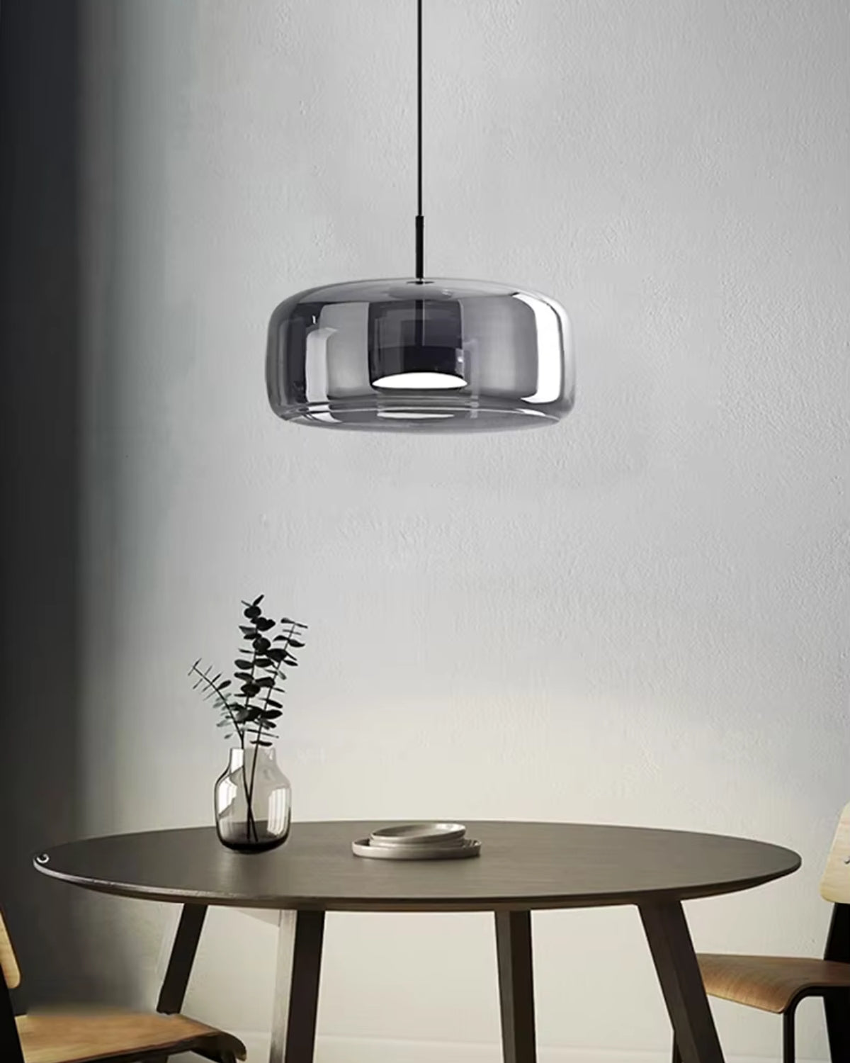 Cryven – Krystalický Stín Moderní Světlo