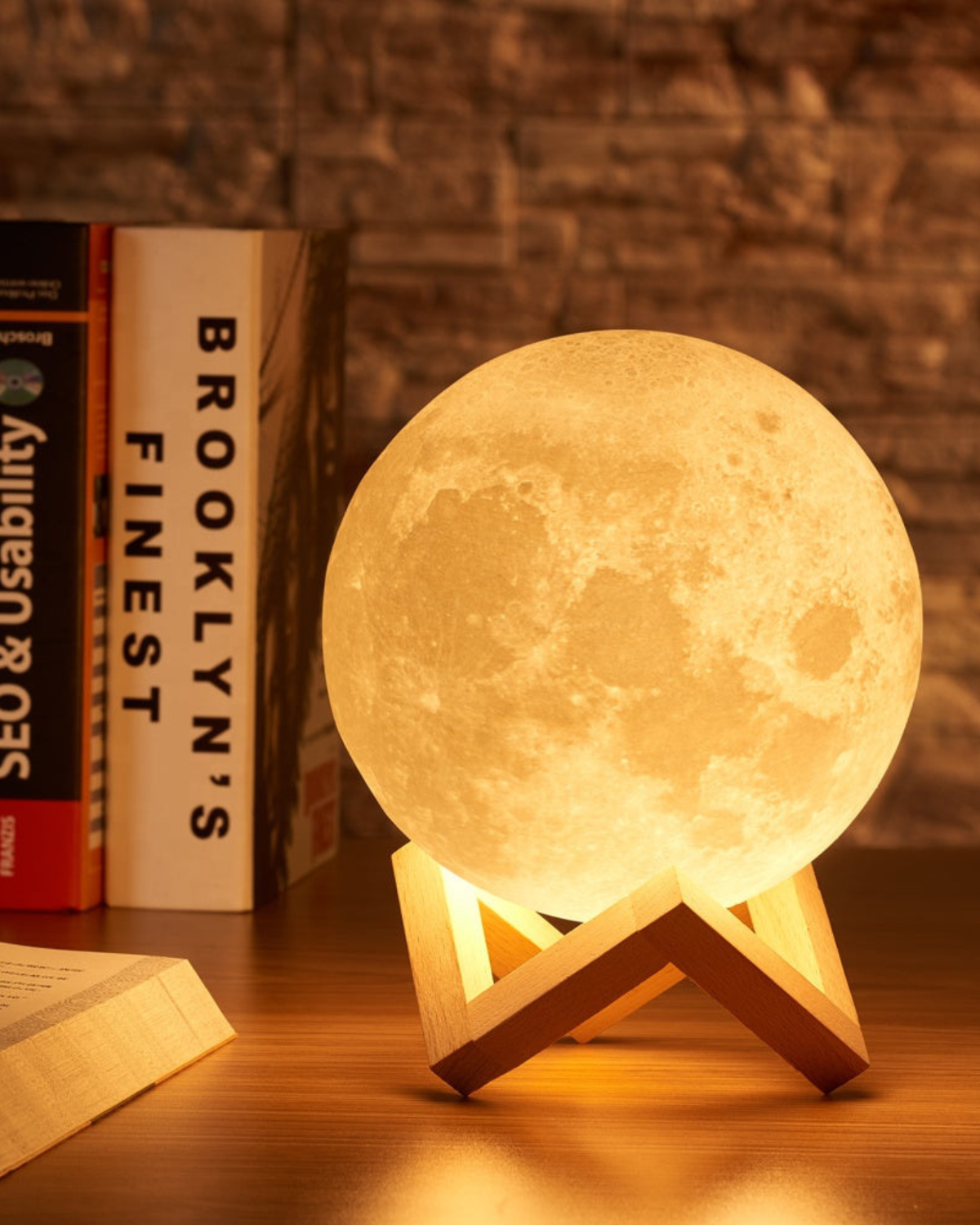 Elunari - Måneformet Bordlampe
