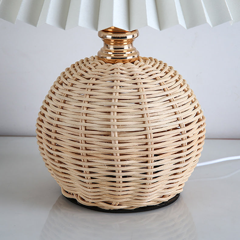 Aurevynn - Rattanstof Konisk LED Bordlampe