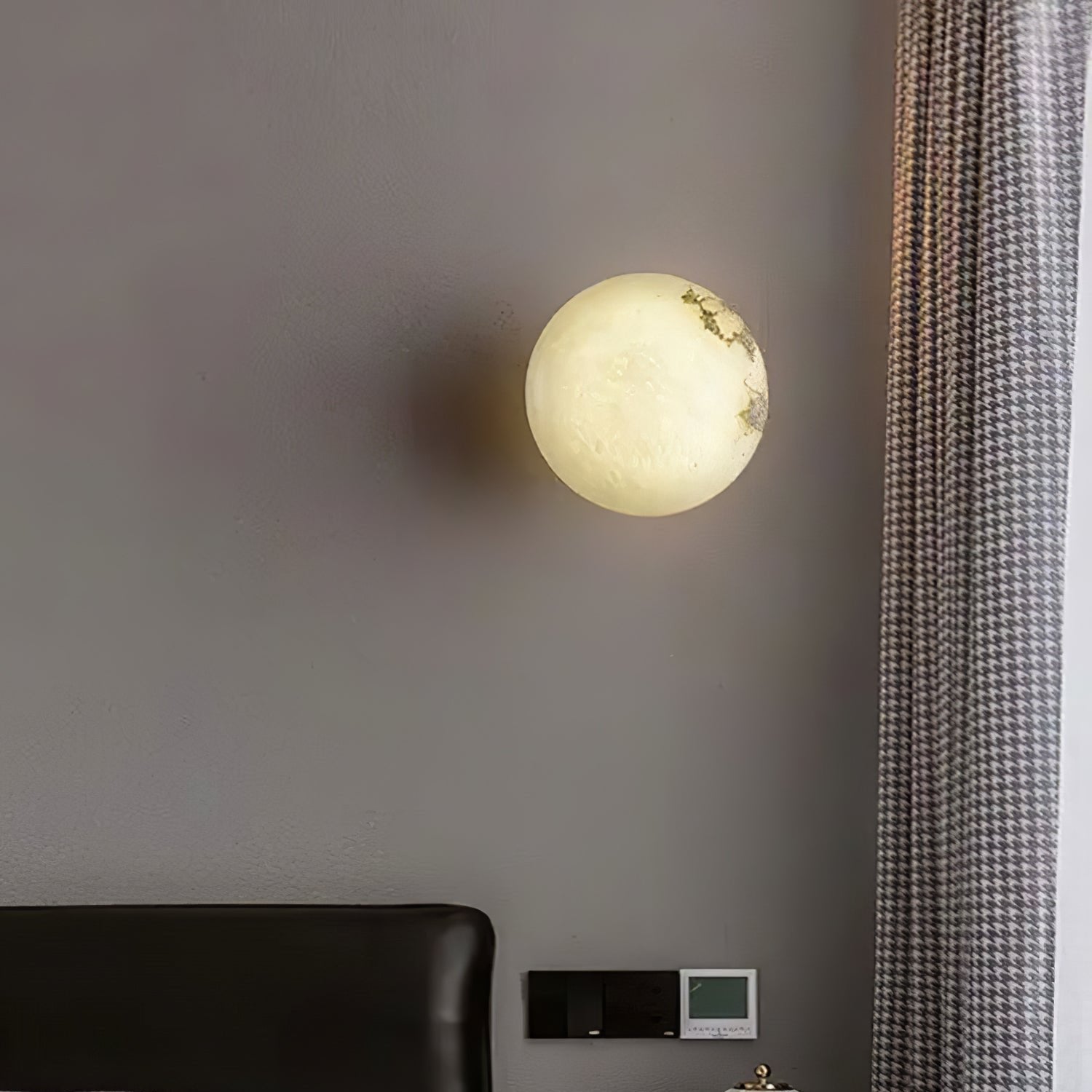 Orbellea – Alabastrová Elegance Japandi Mini nástěnná lampa Orb