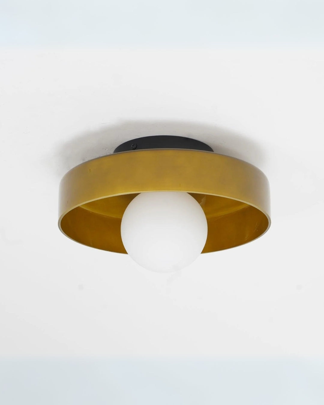 Solurein – Éclat Soleil Minimalist Ceiling and Wall Lamp with Warm Glow