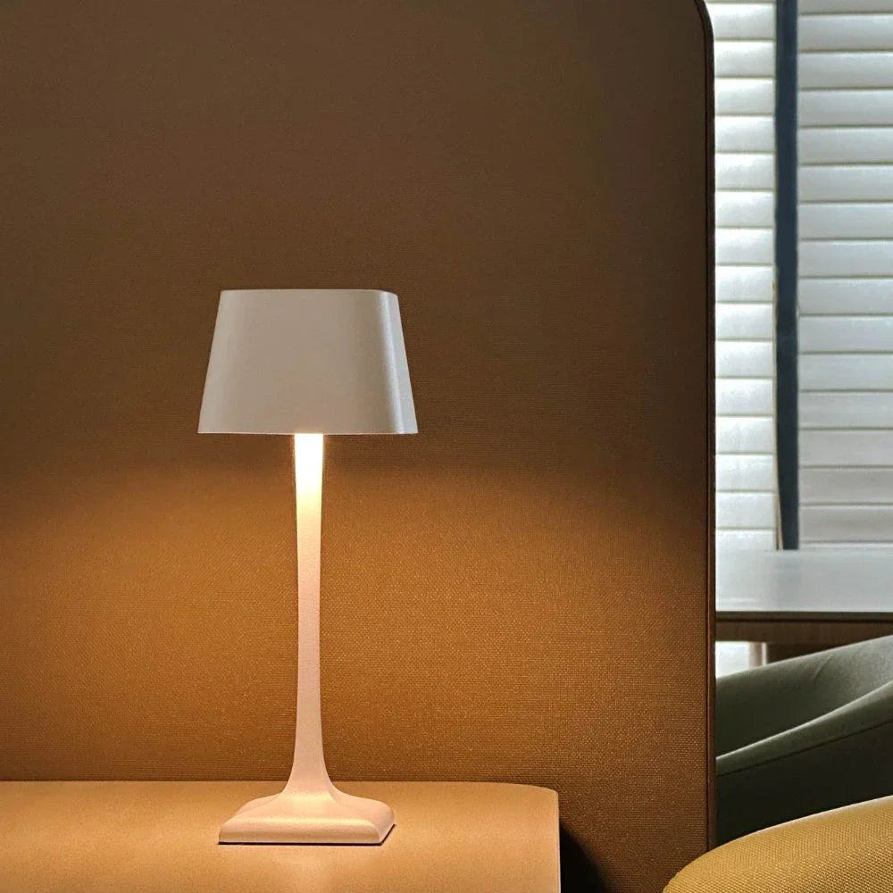 Vireonn - Klassisk Lang Vandtæt Indendørs Bordlampe