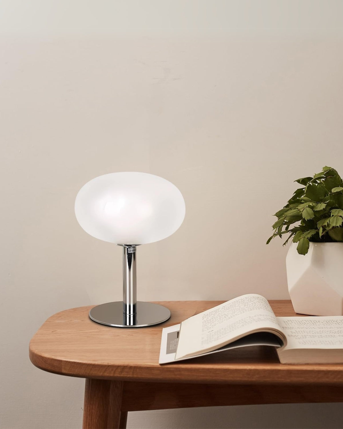 Elarion – Lampada da Tavolo Senza Fili Elegante con Luce LED Dimmerabile