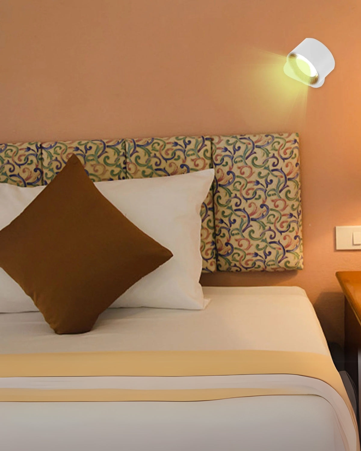 Noctivelle – Lampada da parete ispirata all'opulenza notturna