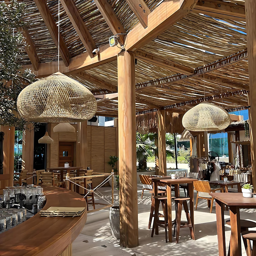 Mira – Ručně vyrobené závěsné světlo z ratanu ve stylu Japandi