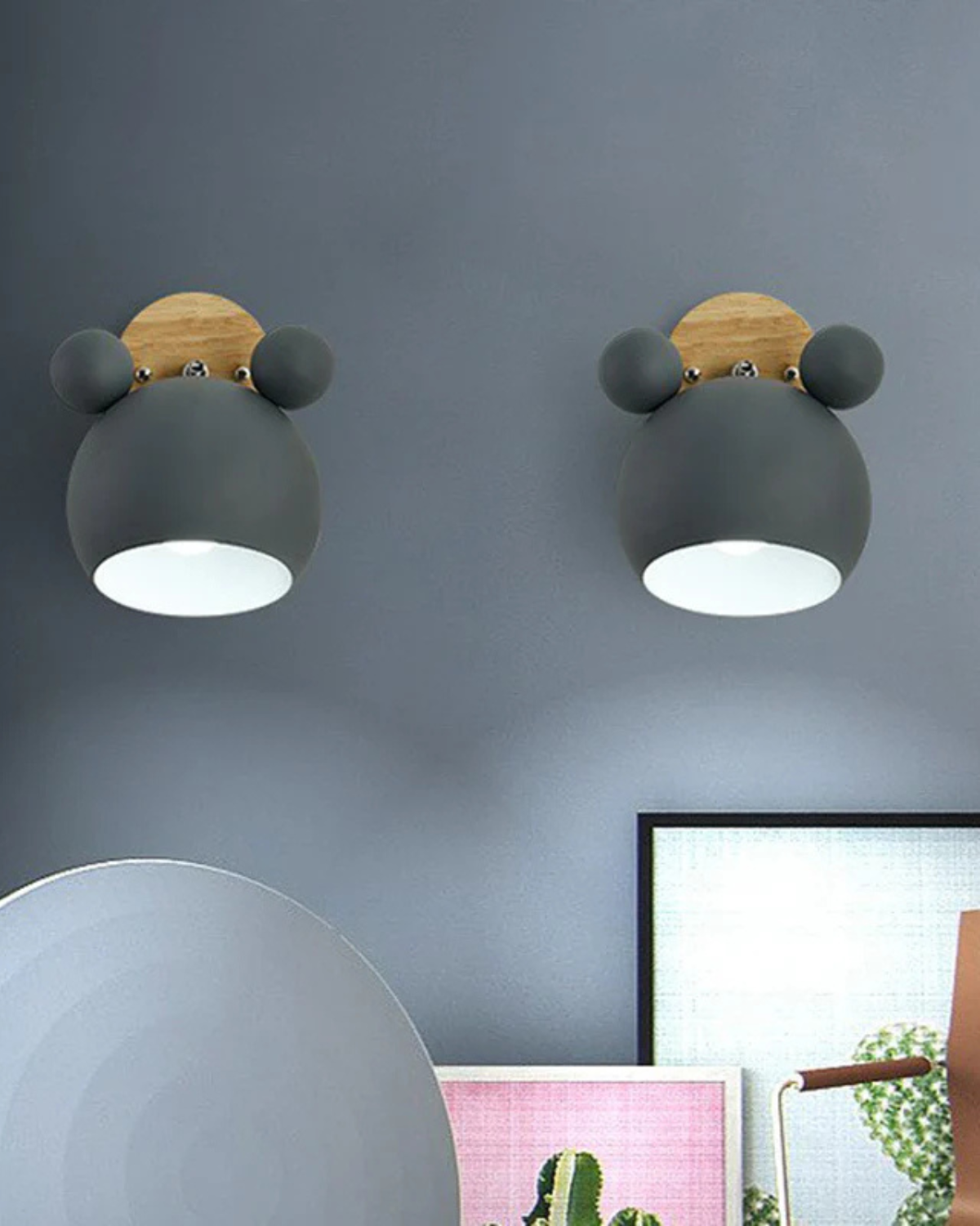 Escavelle – Lámpara de Pared Inspirada en L’Escapade Joyeuse