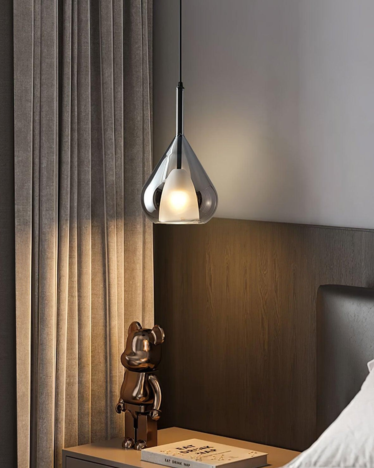 Orvalen - Kugleformet Lysende Vedhængslampe