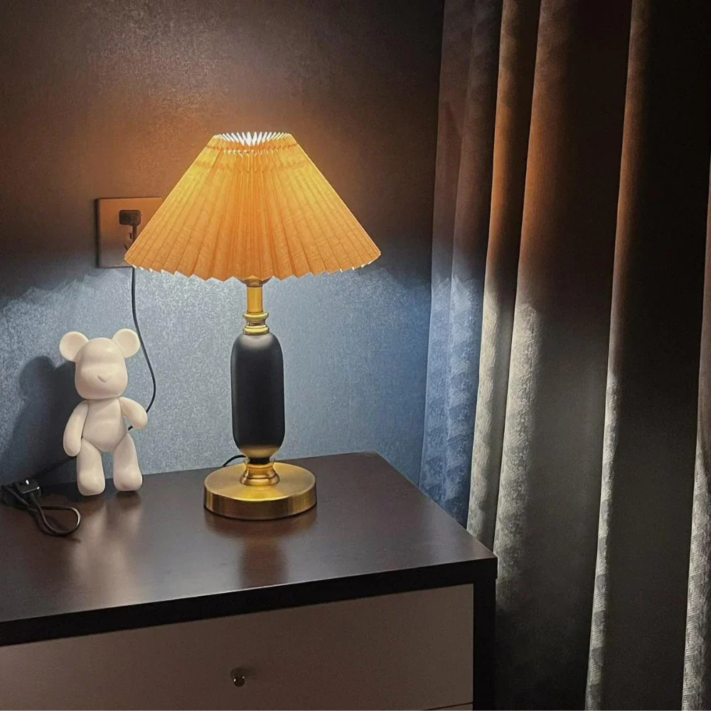 Auralis – Égiek Tükröződése Asztali Lámpa