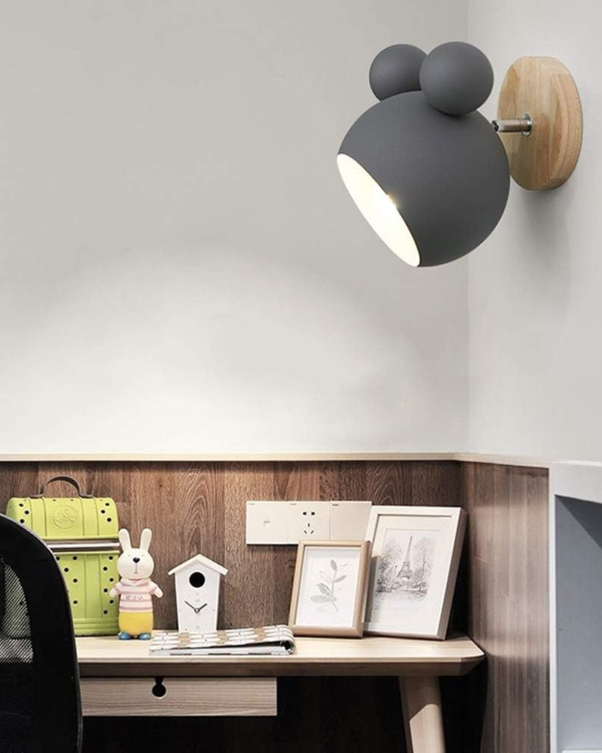 Escavelle – Lámpara de Pared Inspirada en L’Escapade Joyeuse