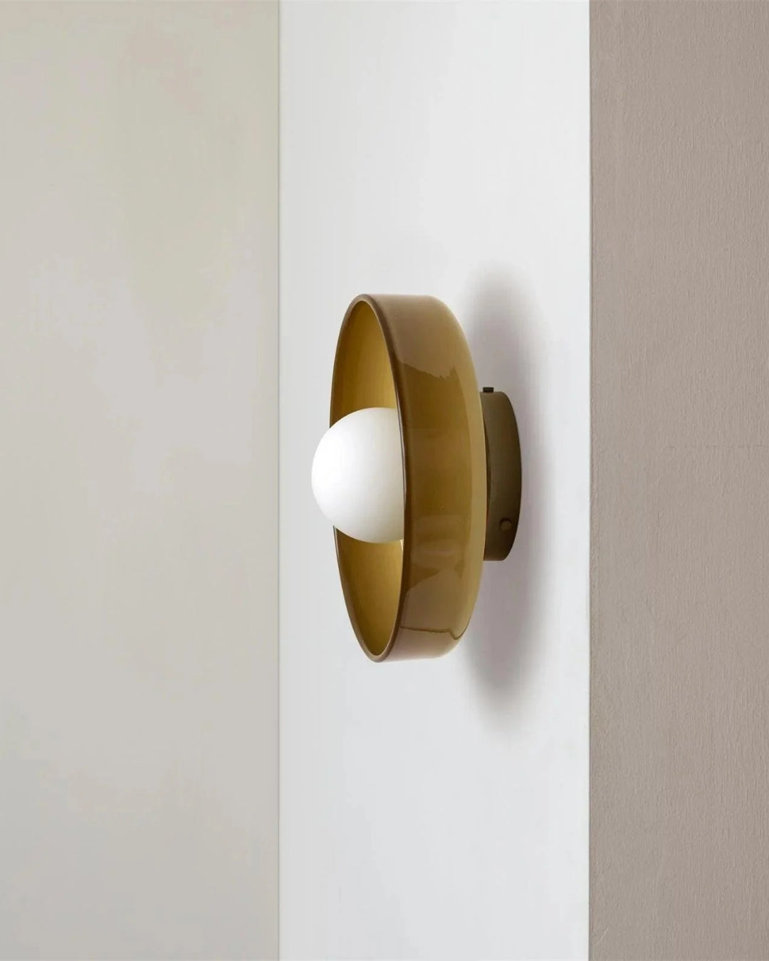 Solurein – Éclat Soleil Minimalist Ceiling and Wall Lamp with Warm Glow