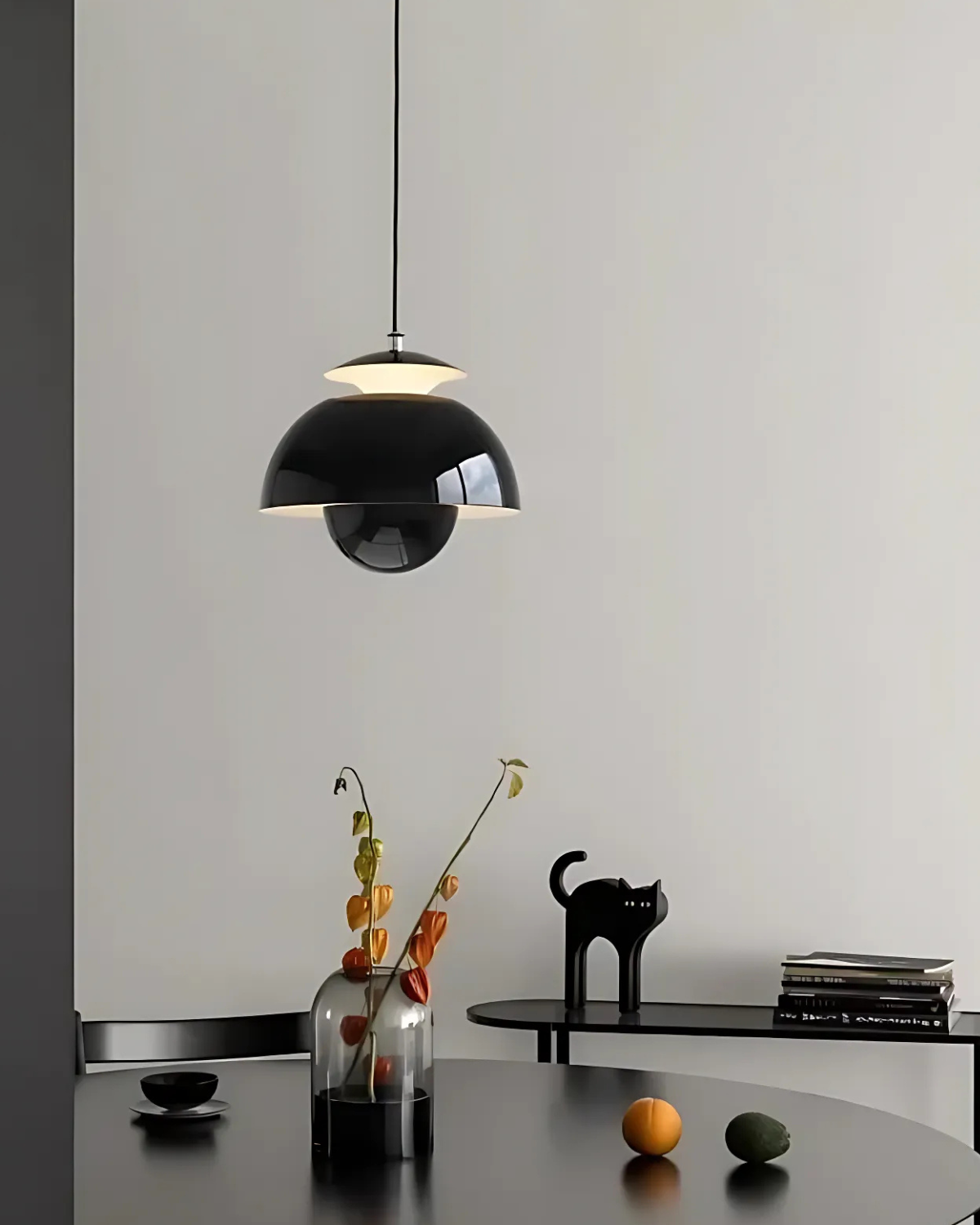 Serenil – Luce Moderna Sospesa a Bagliore