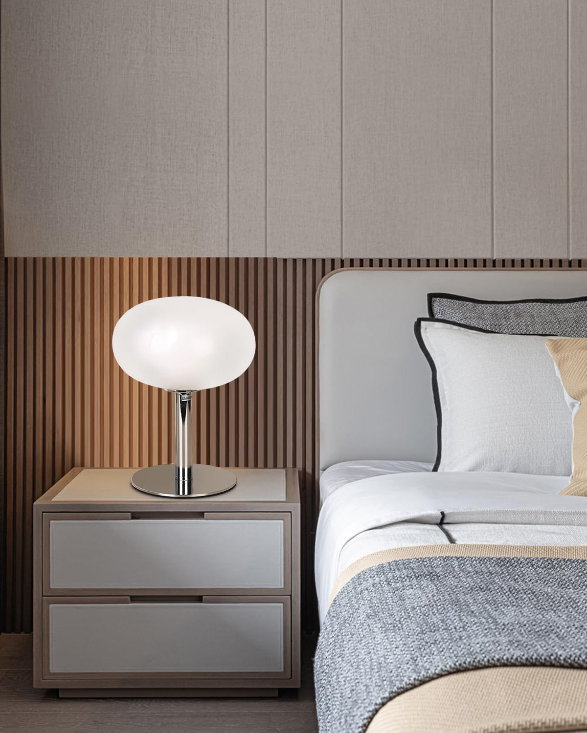 Elarion – Lampada da Tavolo Senza Fili Elegante con Luce LED Dimmerabile