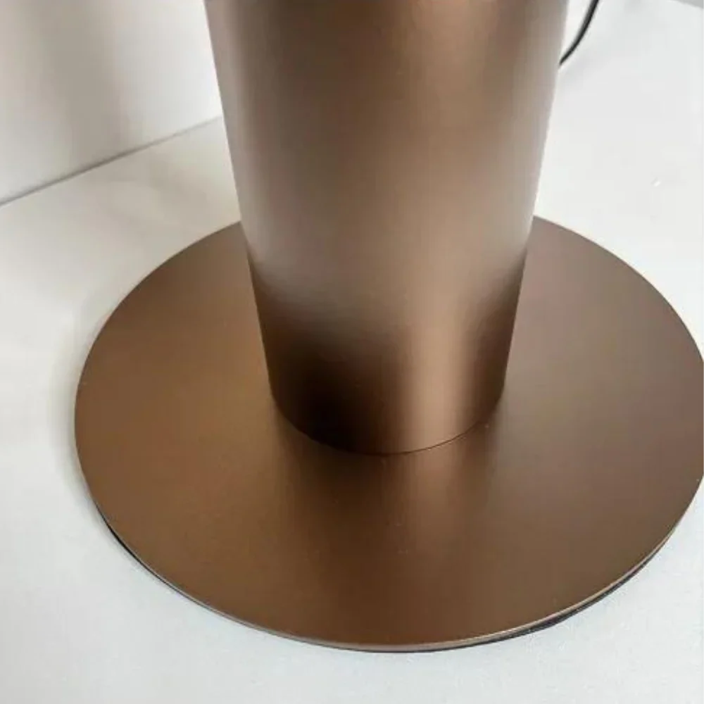 Kaelura – La Luz de la Arcilla Elegancia Celestial