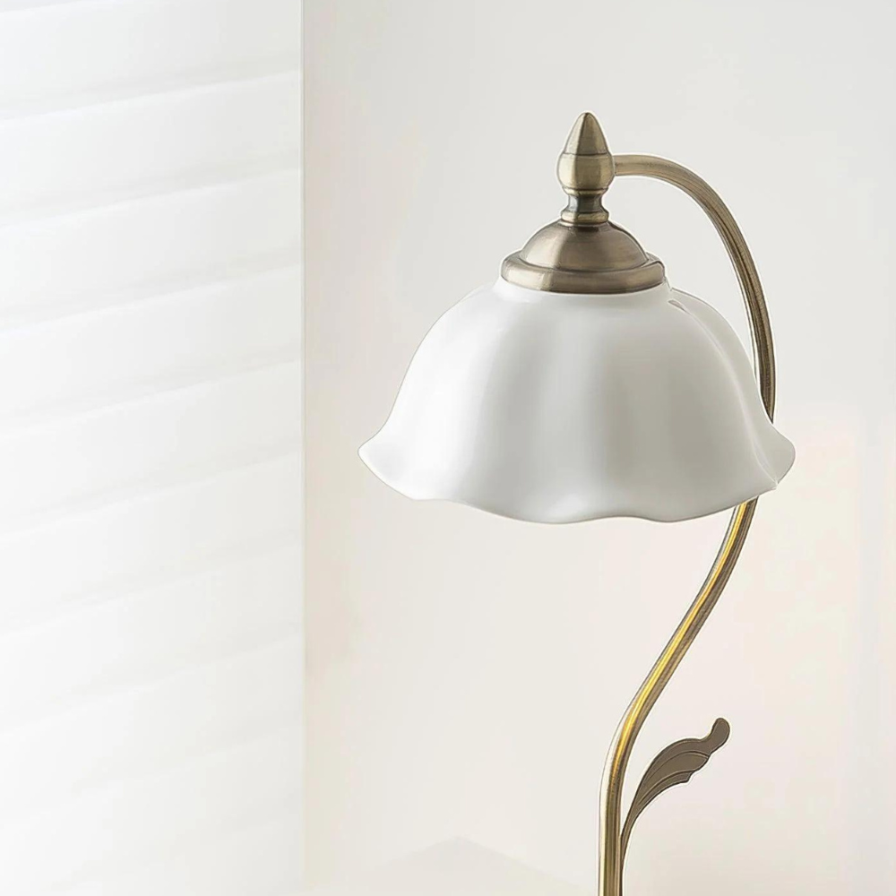 Clarovelle – The Enigma of Clarity