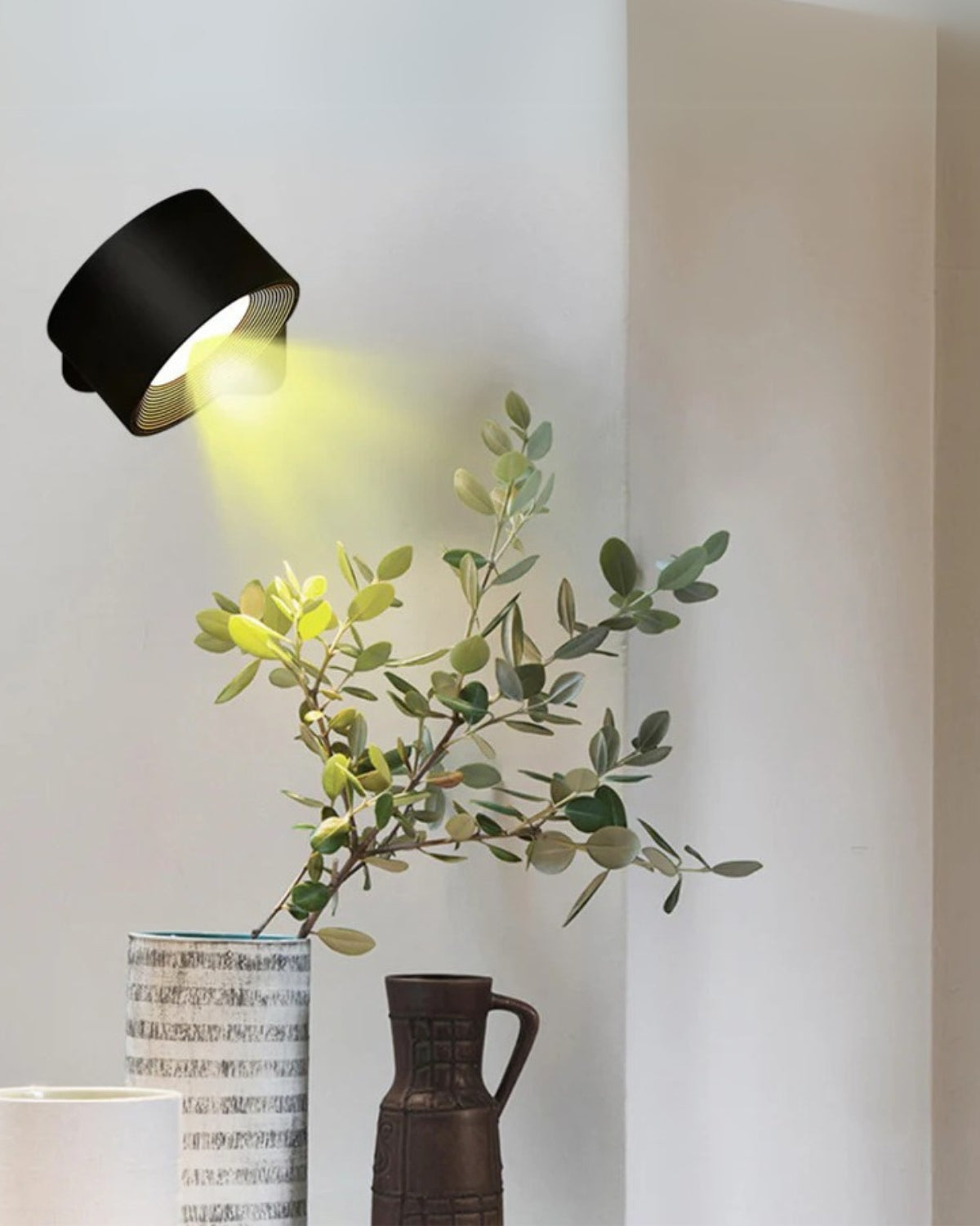 Noctivelle – Lampada da parete ispirata all'opulenza notturna