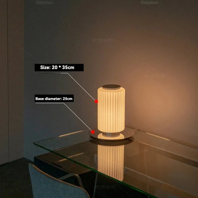 Orvalen – Návrhářská stojací lampa