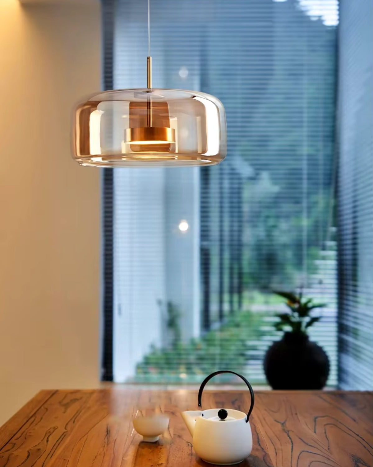 Cryven – Krystalický Stín Moderní Světlo