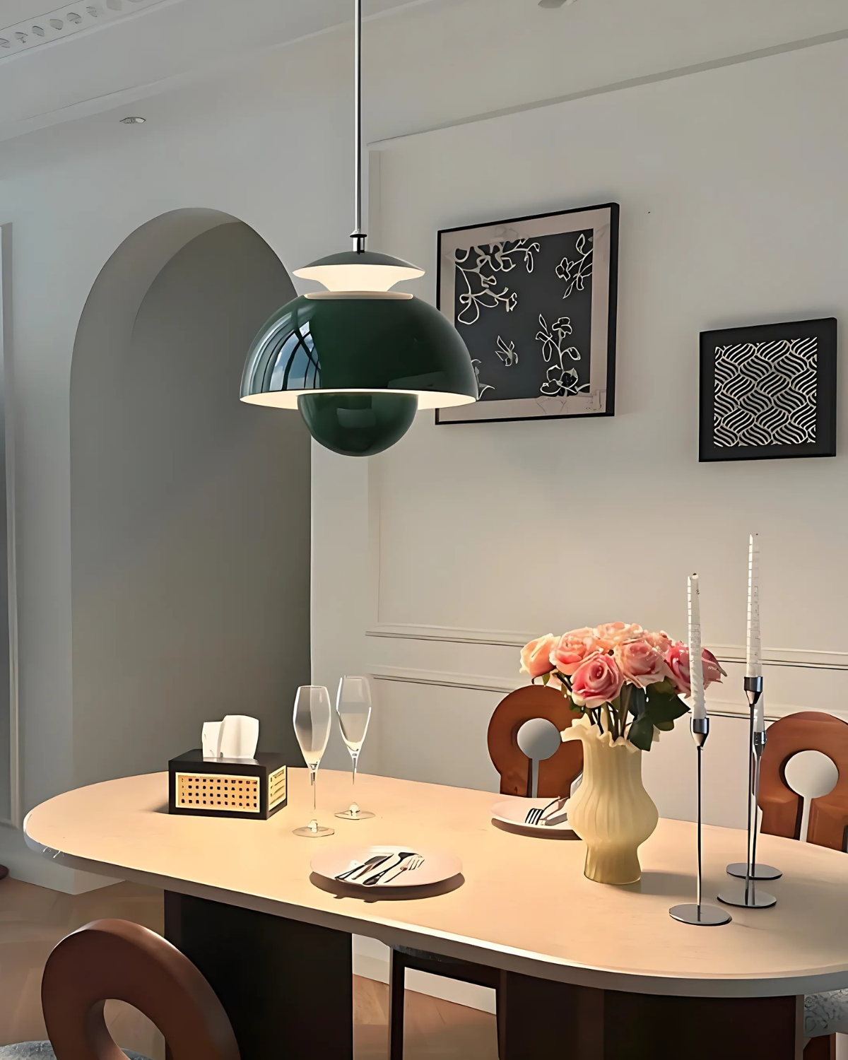 Serenil – Luce Moderna Sospesa a Bagliore