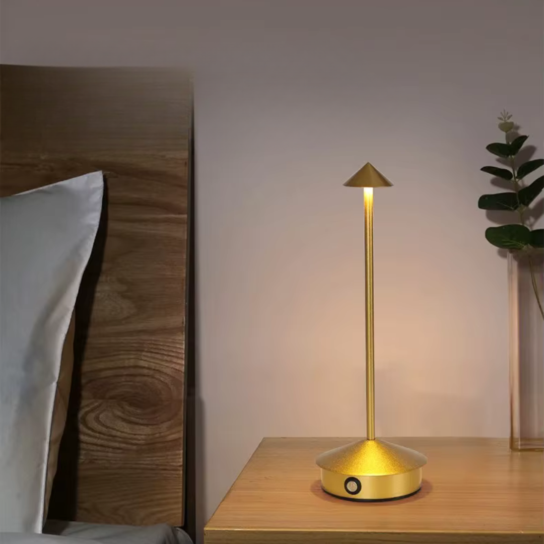Altrix – Modern alumínium LED újratölthető asztali lámpa