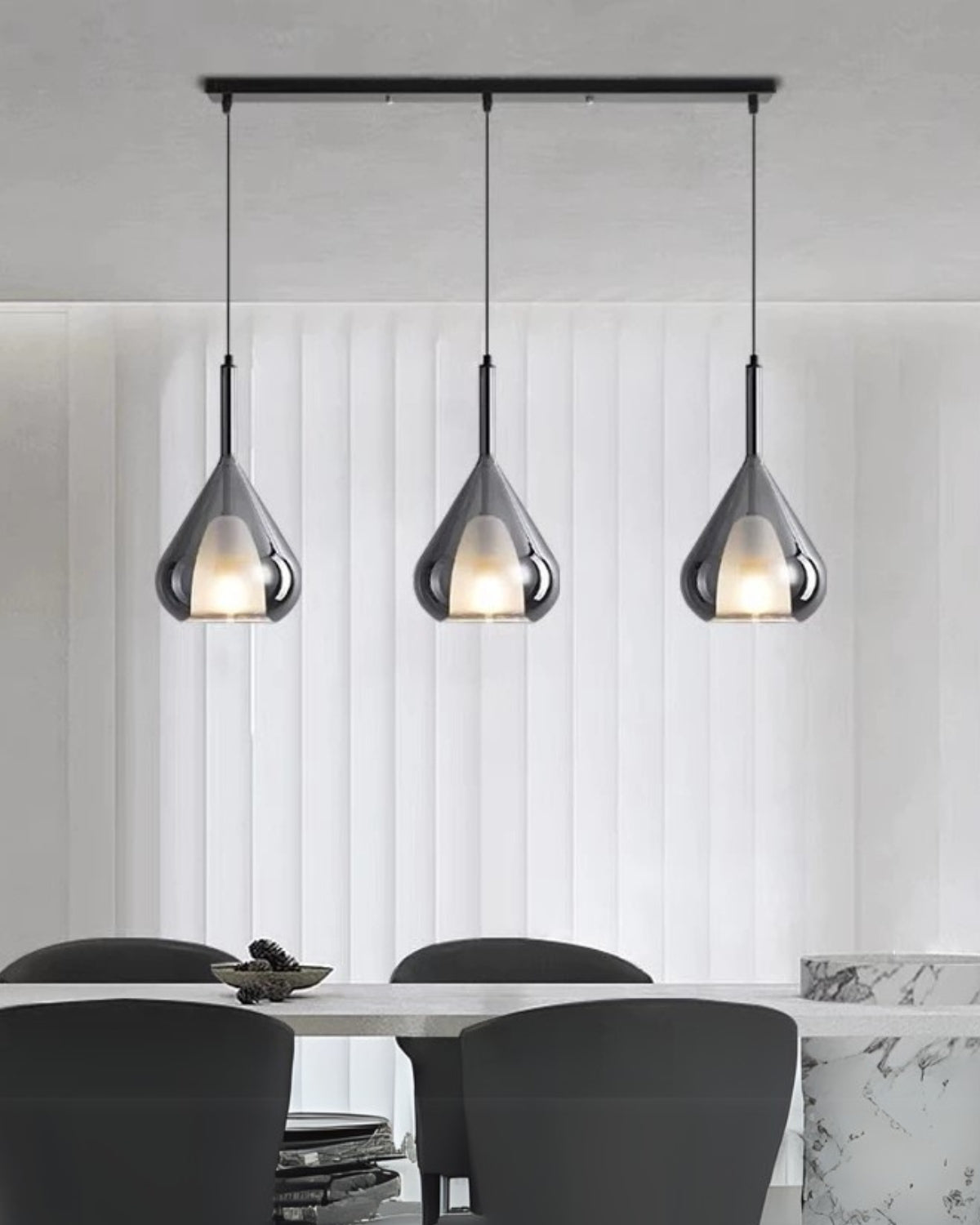 Orvalen - Kugleformet Lysende Vedhængslampe