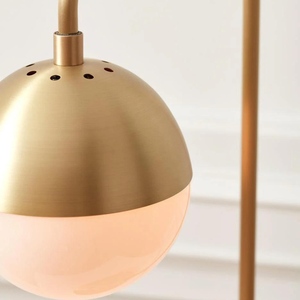 Ormavelle – Eleganza di Fogliame Dorato