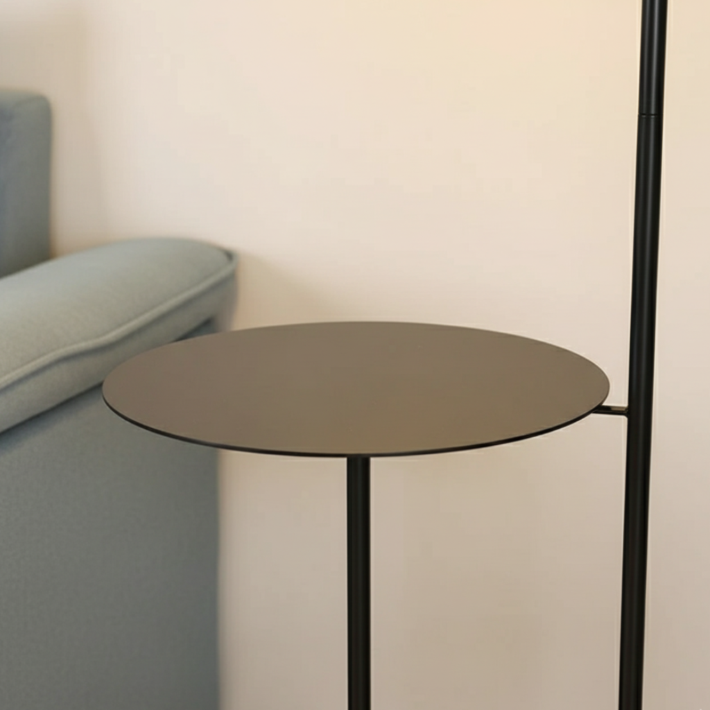 Velmari – Skandináv íves állólámpa oldalsó asztallal