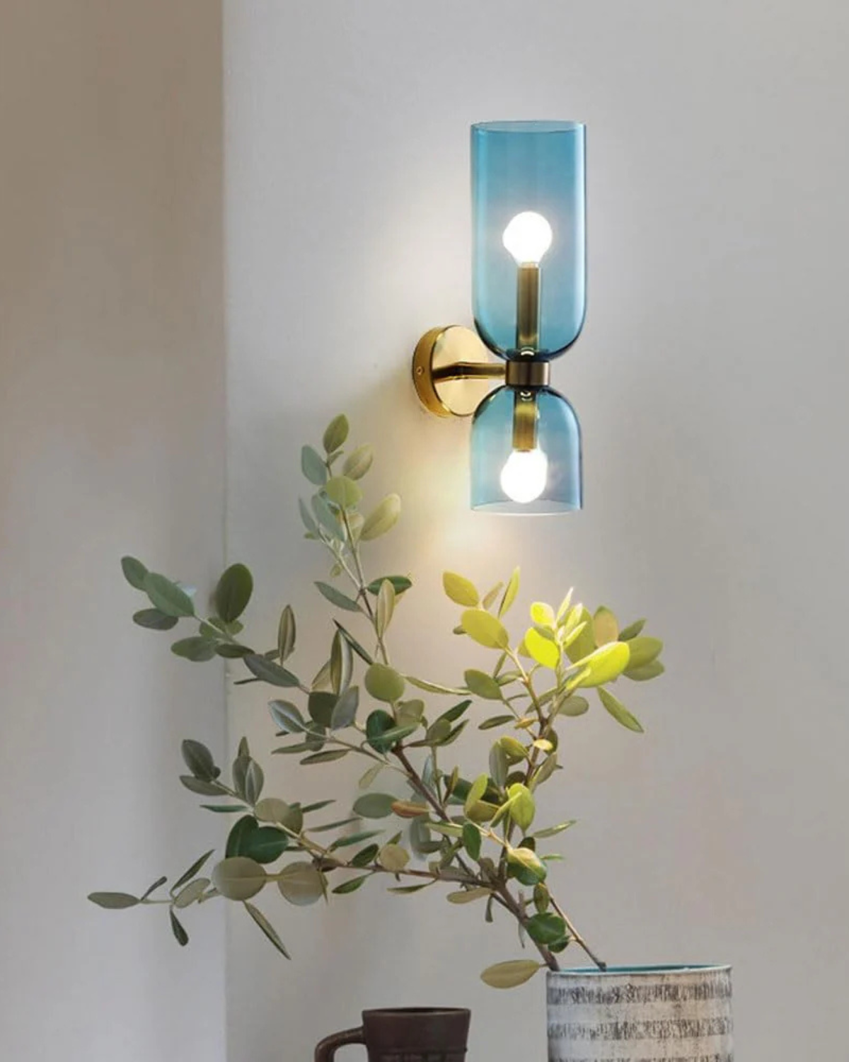 Eternellea – Modern Glass and Iron Wall Lamp