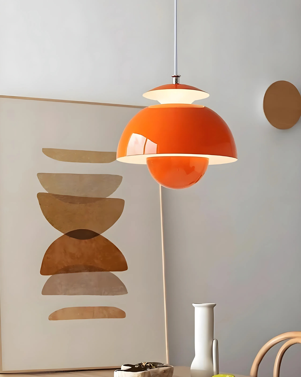 Serenil – Luce Moderna Sospesa a Bagliore