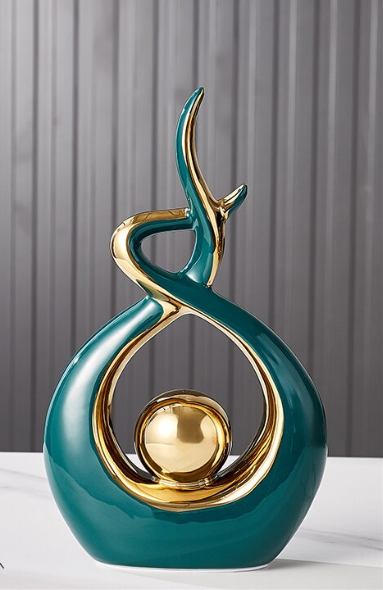 Aubelia – Ceramic Abstract Sculpture with Gold Accents