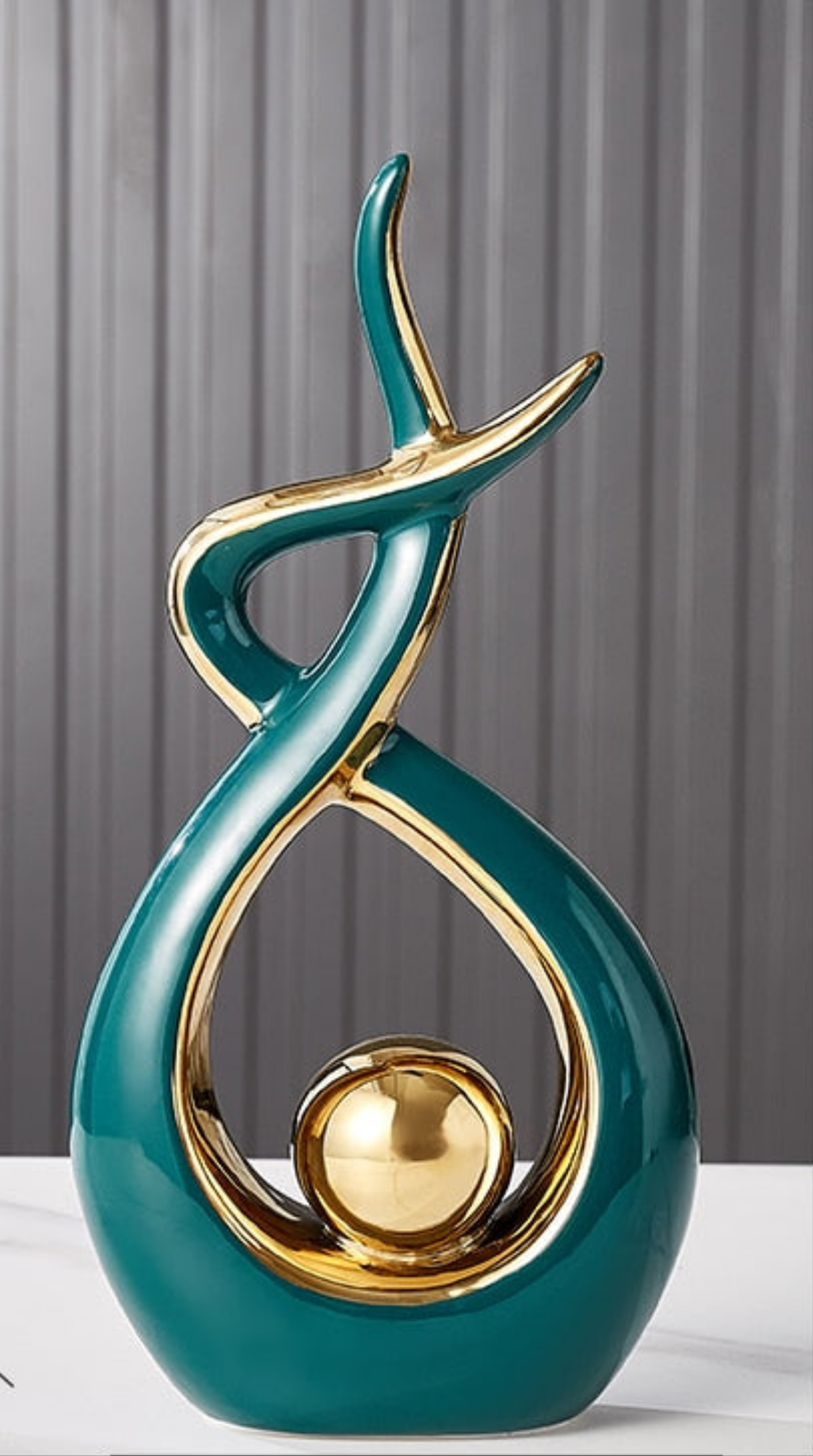 Aubelia – Ceramic Abstract Sculpture with Gold Accents