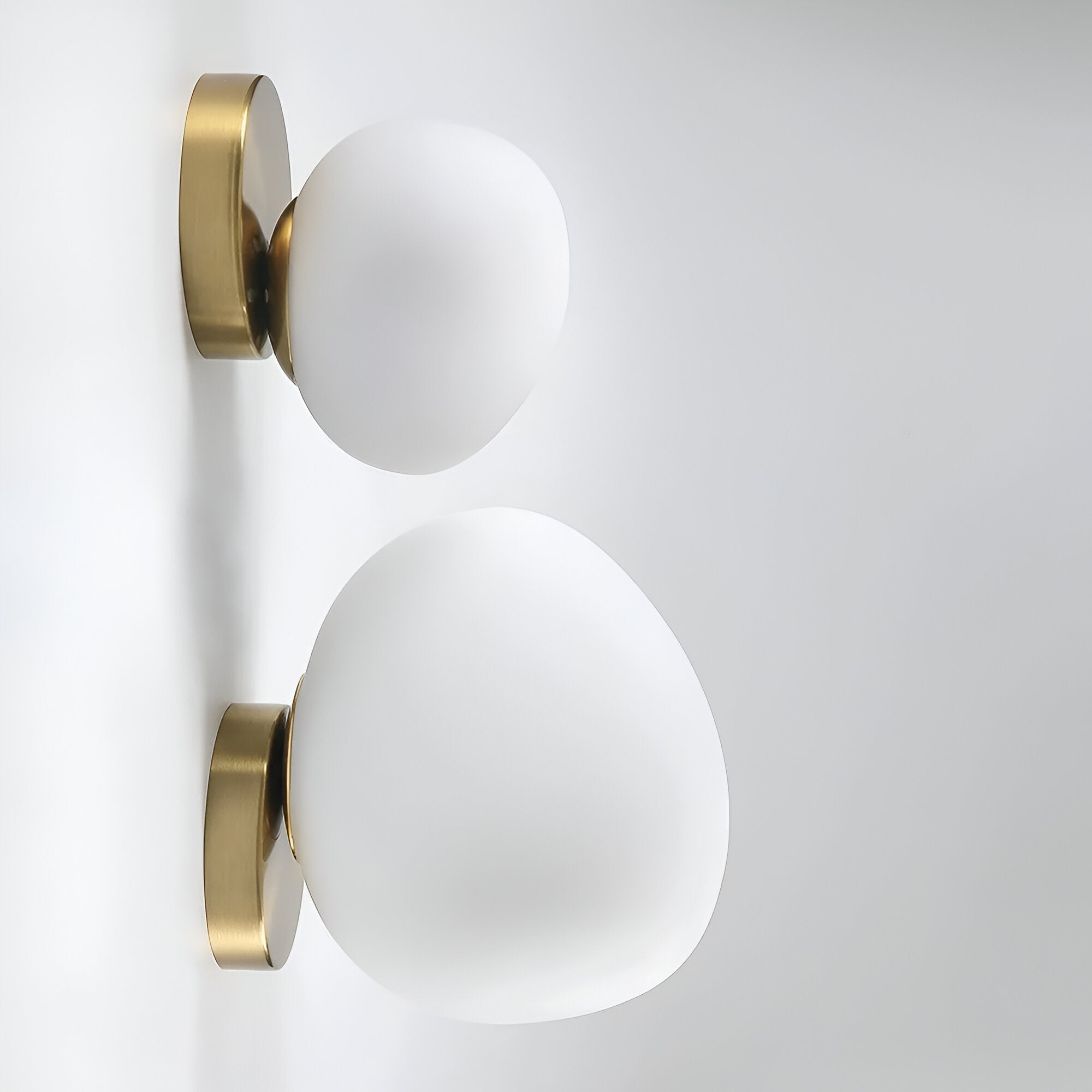 Ariavine – Nordic Glass Shade Wall Light