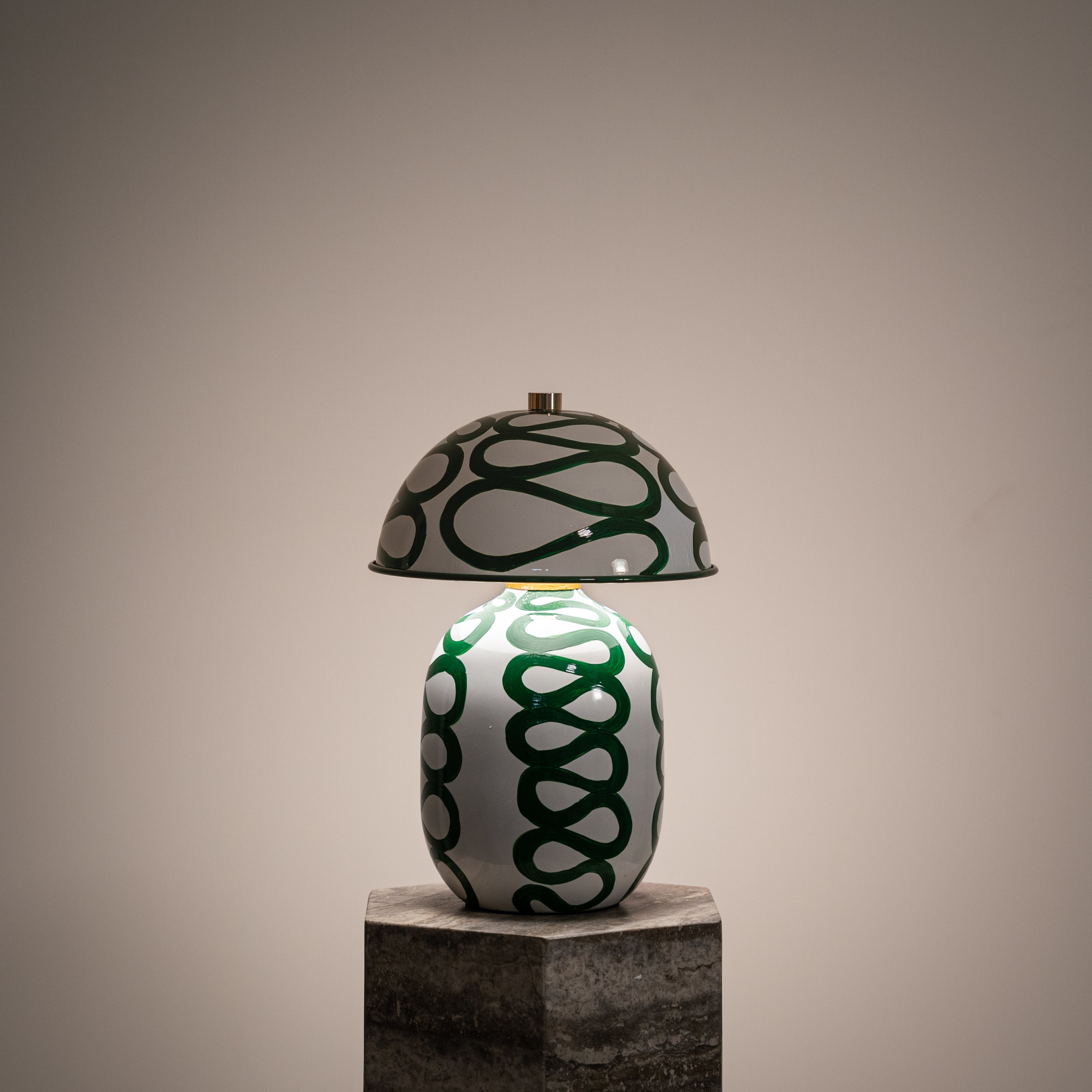 Borielle - moderní stolní lampa