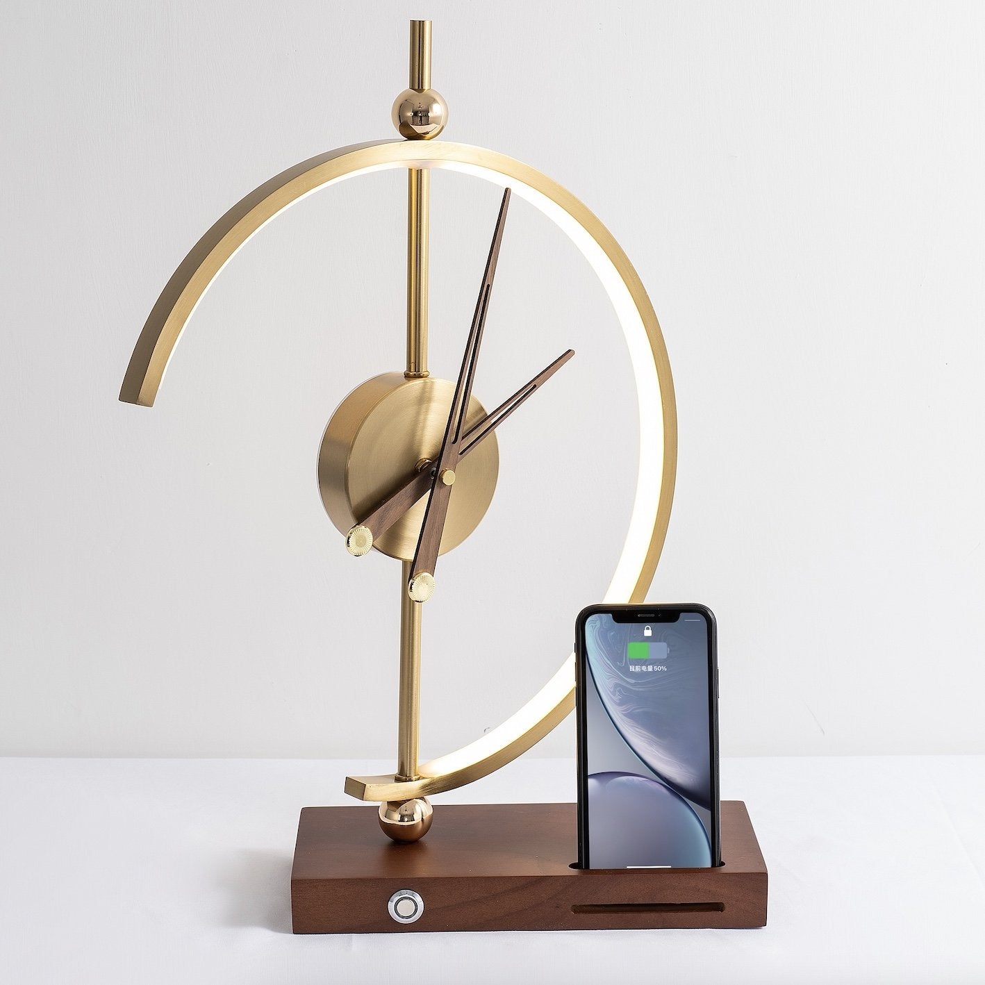 Navora – Wireless Lamp Clock Charger