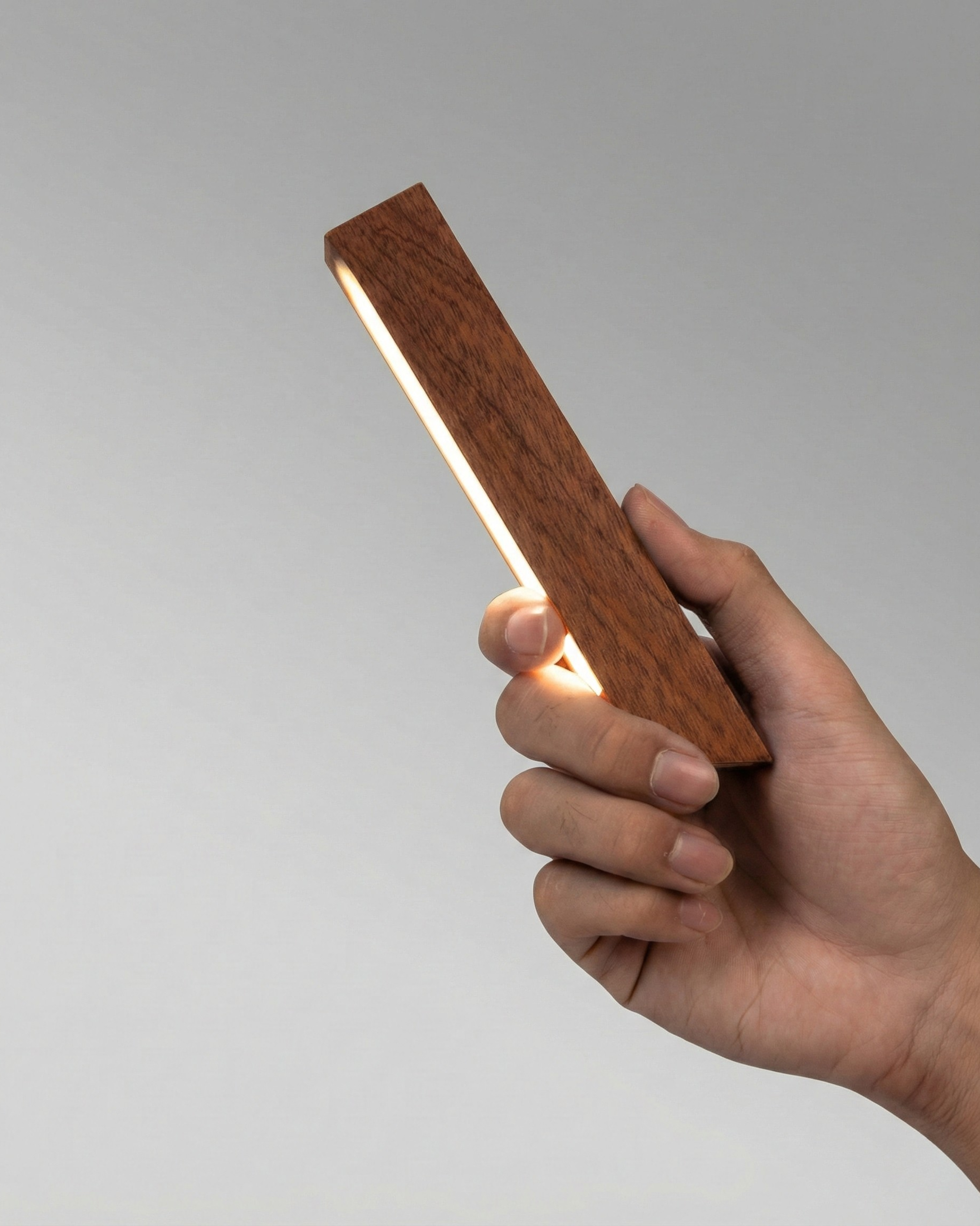 Woodi – Lampe de table sans fil