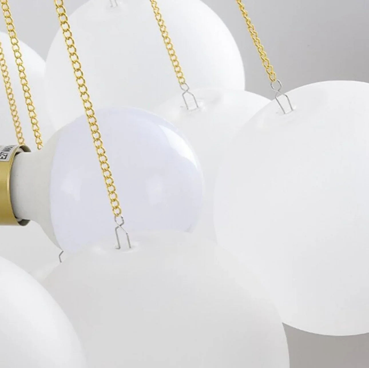 Solvarra - Matt üveggömb modern csillár