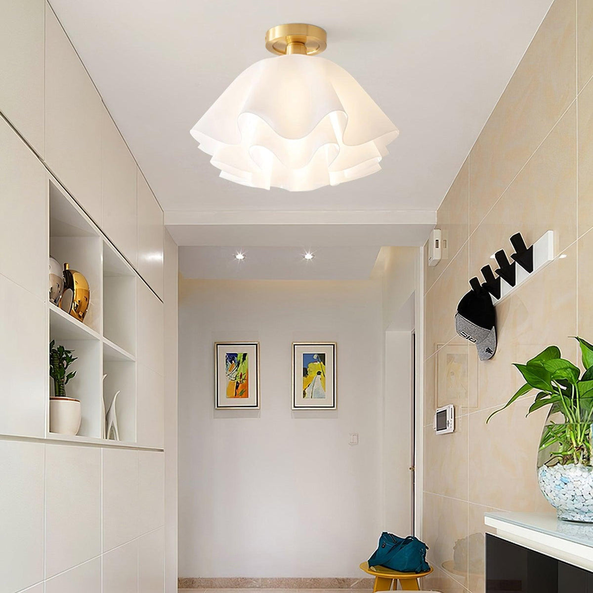 Lustren – Lámpara de Techo Acrílica Retro con Pliegues y Latón