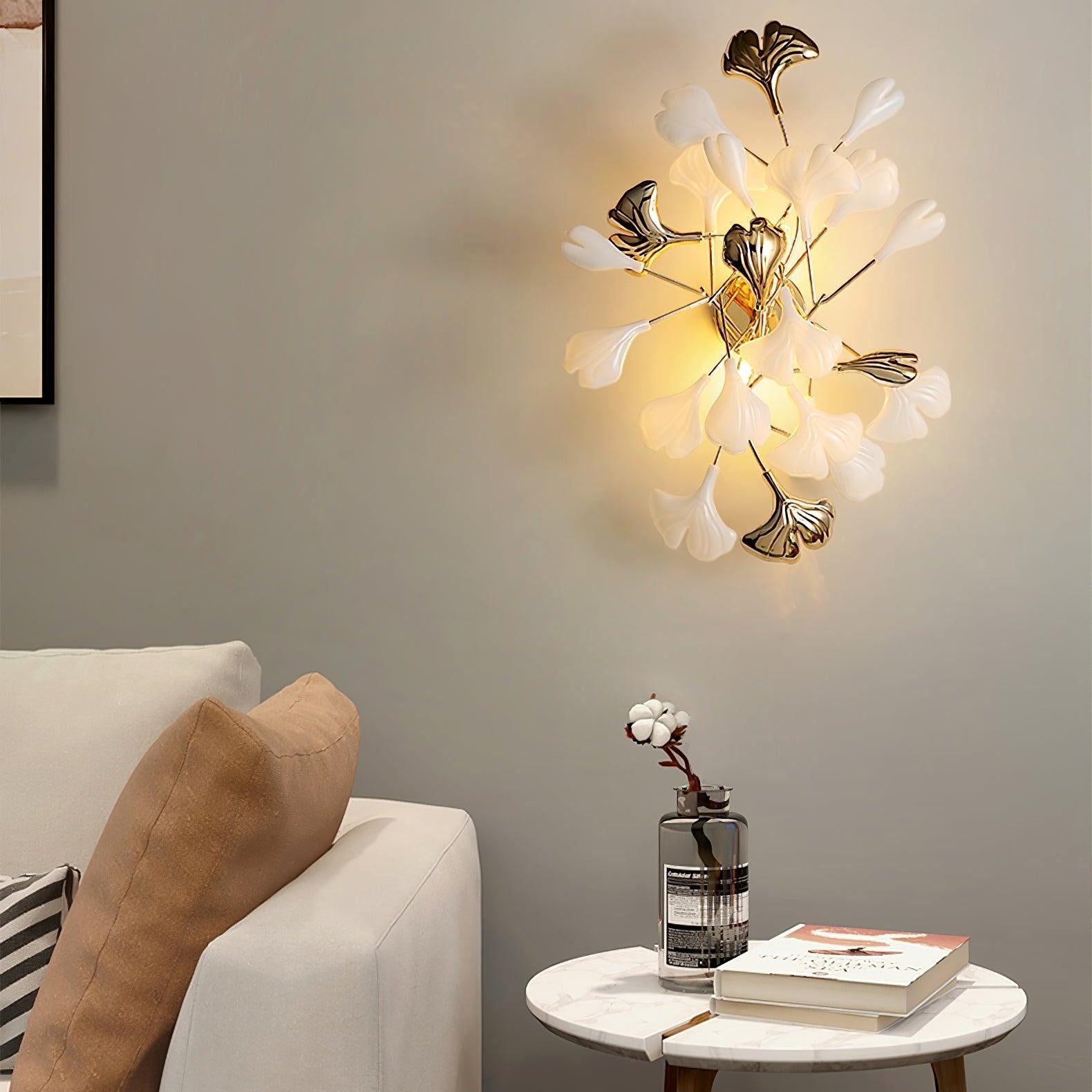 Ginkavelle – Ceramic Ginkgo Leaf Wall Light