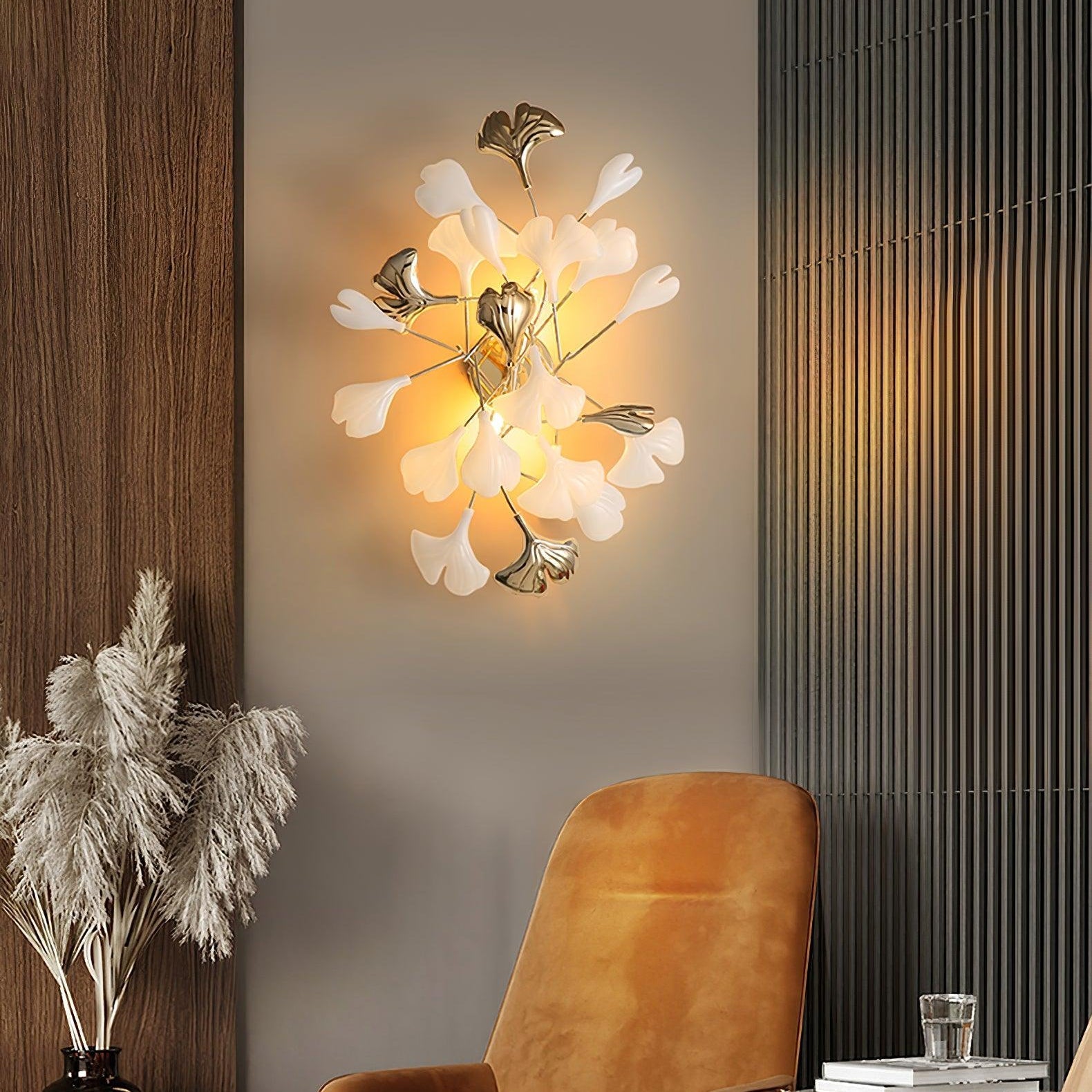 Ginkavelle – Ceramic Ginkgo Leaf Wall Light
