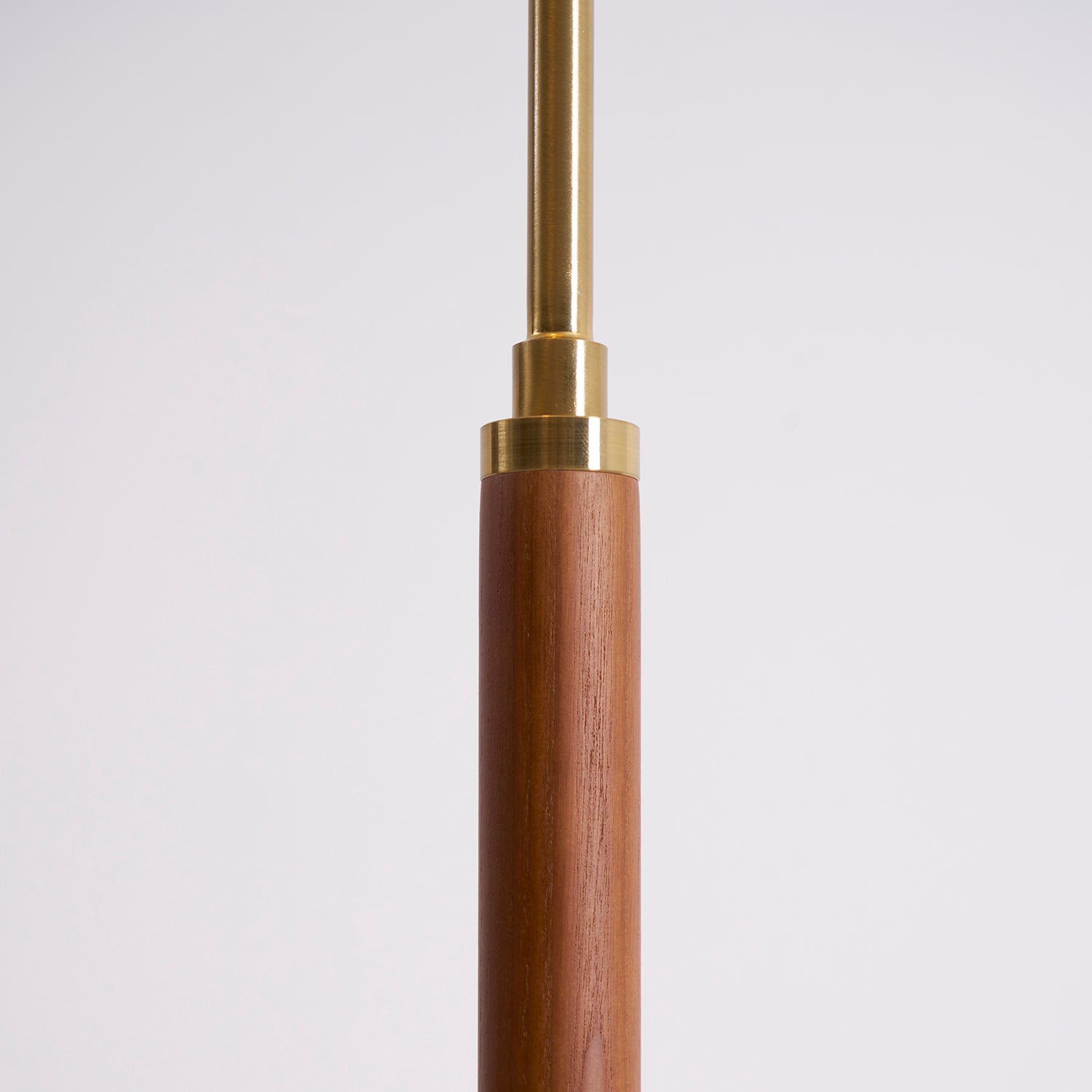 Valdorin - Sculptural Hand Floor Lamp