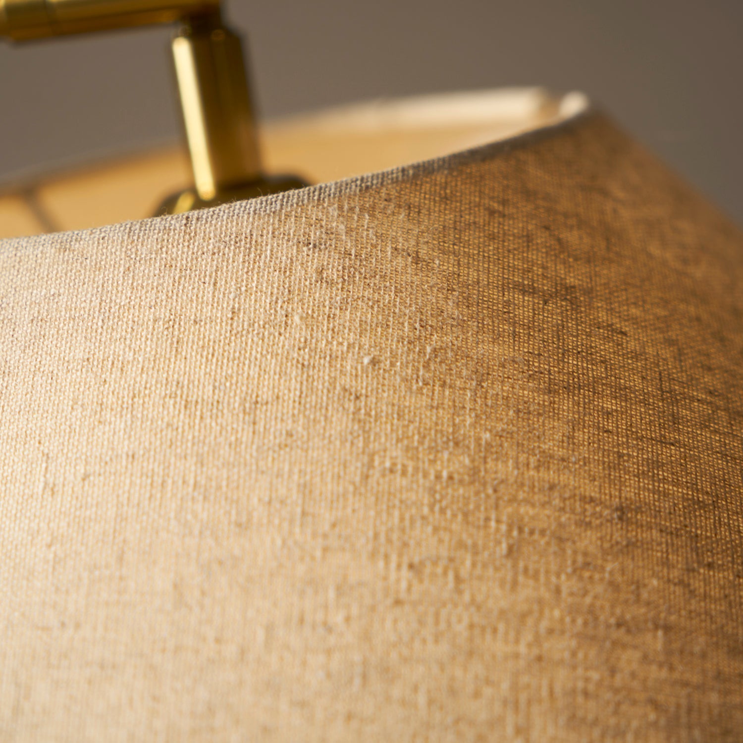 Valdorin - Sculptural Hand Floor Lamp