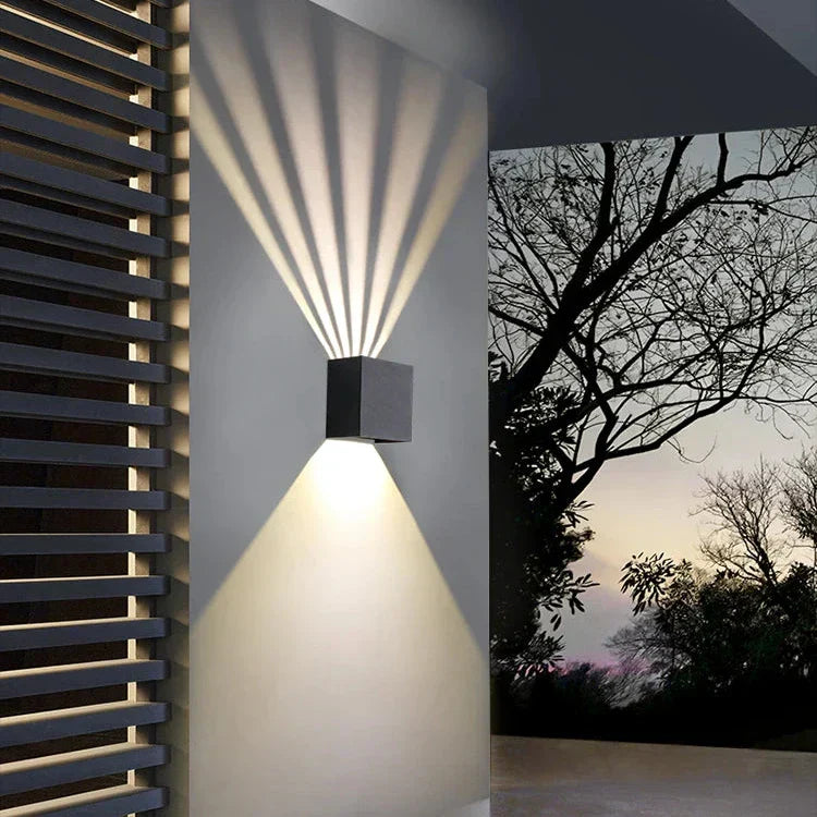 Ranord - Decorative Outdoor Wall Lamp