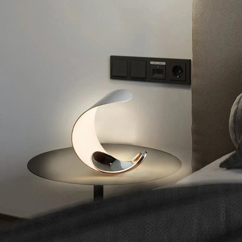 Curvessa – Nova Curve Lamp