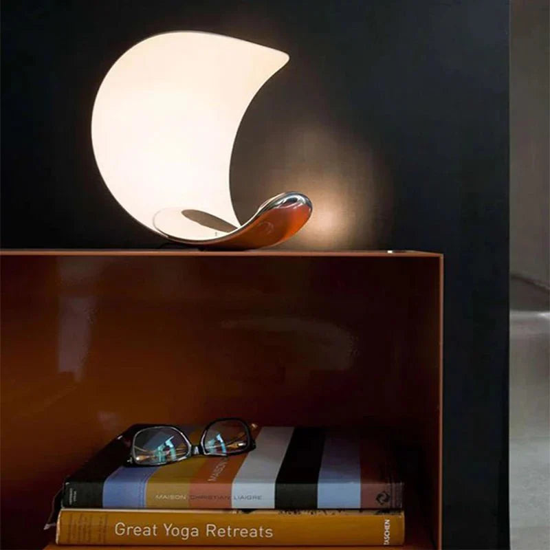 Curvessa – Nova Curve Lamp